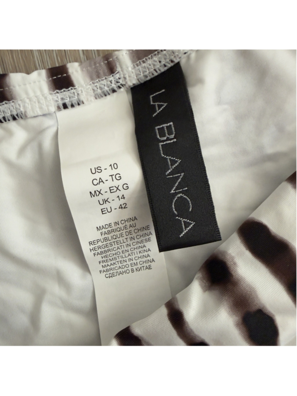 La Blanca NWT Womens 10 Hipster Bikini Bottom Shirred Stripes Black White NEW - Picture 4 of 4